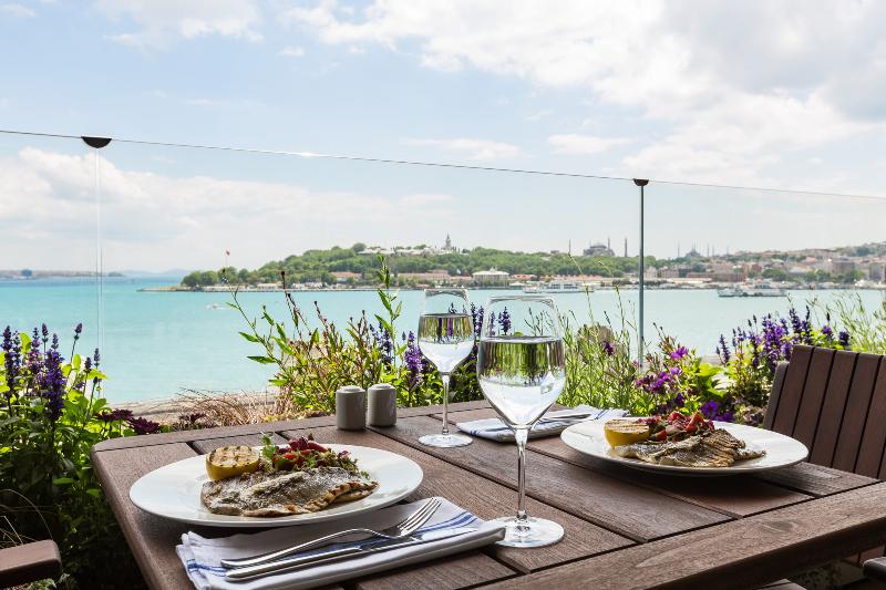 Novotel İstanbul Bosphorus - Restoran