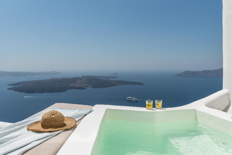 Cocoon Suites - Havuz