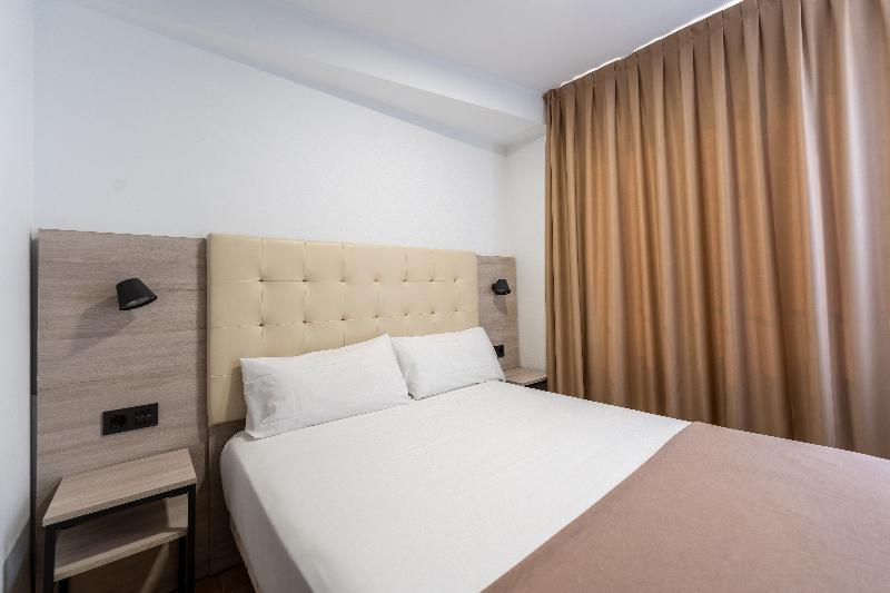 Hotel Queens - Oda