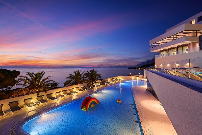Medora Auri Family Beach Hotel - Havuz