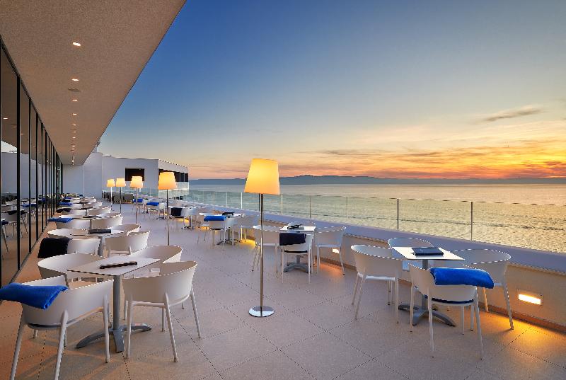 Medora Auri Family Beach Hotel - Teras