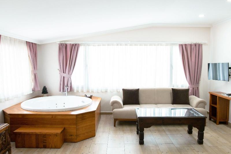 Infinity City Hotel - Havuz