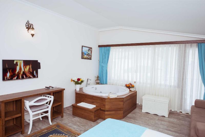 Infinity City Hotel - Havuz