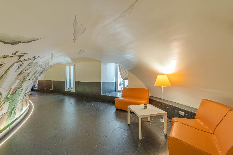 Trevi Palace Hotel - Genel