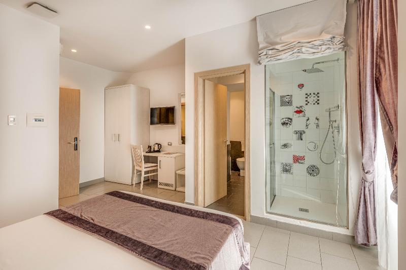 Trevi Palace Hotel - Oda