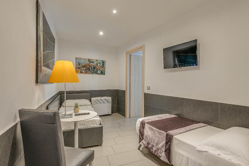 Trevi Palace Hotel - Oda