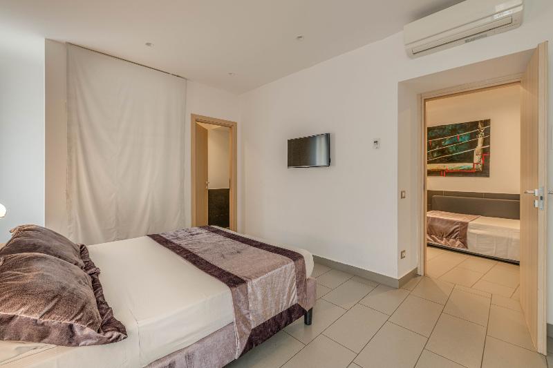Trevi Palace Hotel - Oda
