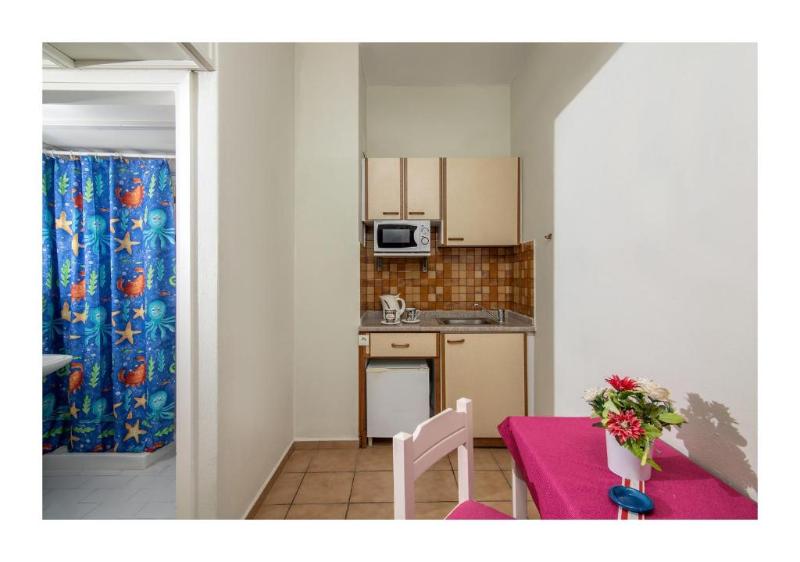 Semiramis Apartments - Genel