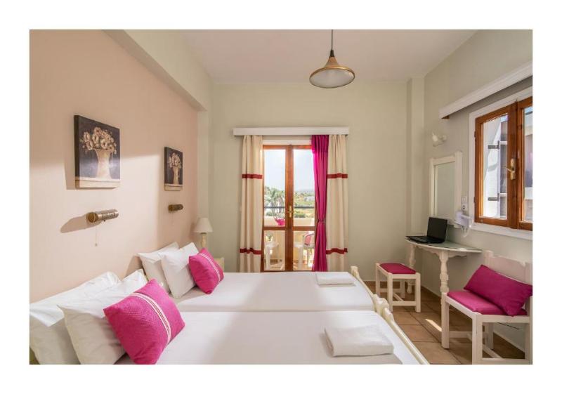 Semiramis Apartments - Oda