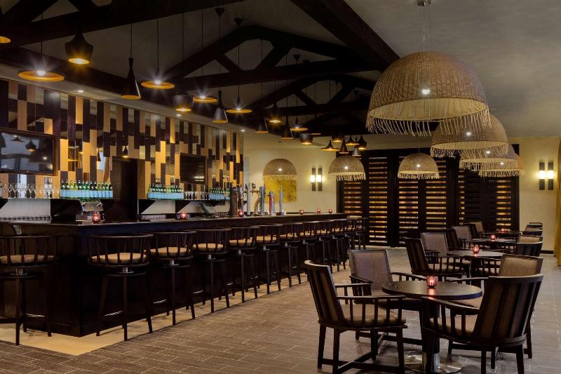 Radisson Blu Hotel Sohar - Bar