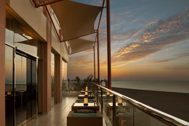 Radisson Blu Hotel Sohar - Bar