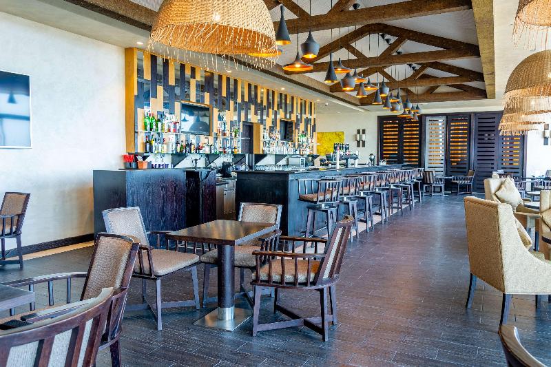 Radisson Blu Hotel Sohar - Bar