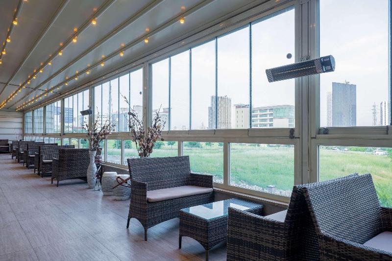 Clarion Hotel Istanbul Mahmutbey - Lobi