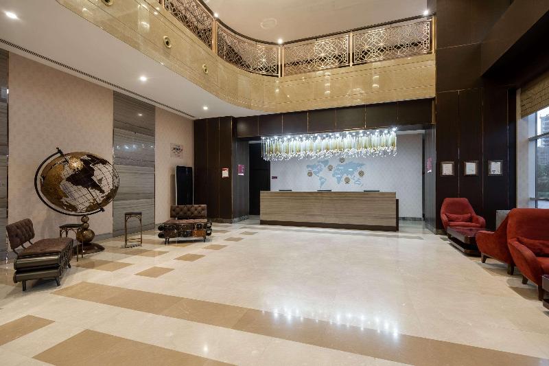 Clarion Hotel Istanbul Mahmutbey - Lobi
