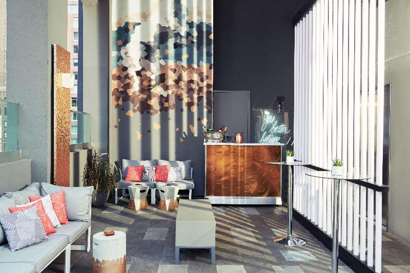 The Bernic New York City Tapestry Col by Hilton - Genel
