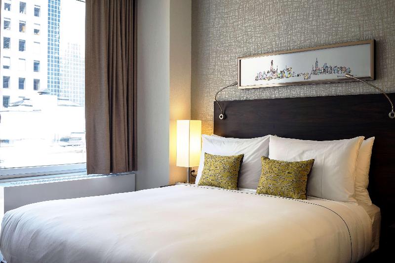 The Bernic New York City Tapestry Col by Hilton - Oda
