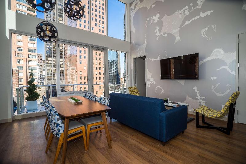 The Bernic New York City Tapestry Col by Hilton - Oda