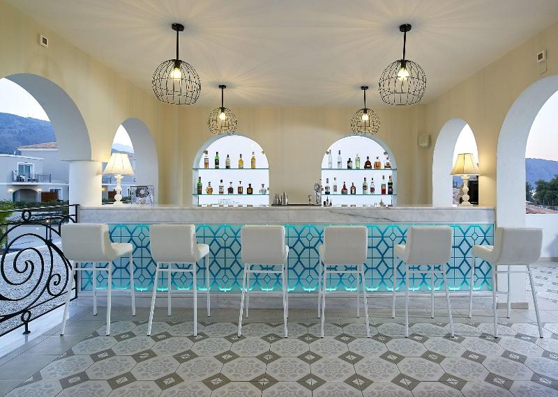 Anemos Luxury Grand Resort - Bar