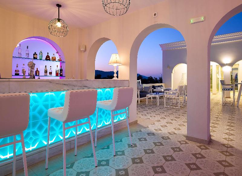 Anemos Luxury Grand Resort - Bar