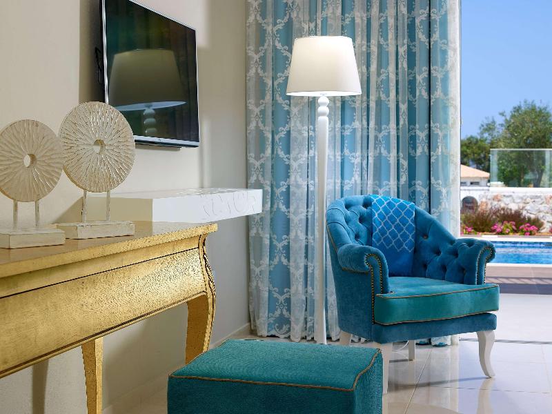 Anemos Luxury Grand Resort - Oda