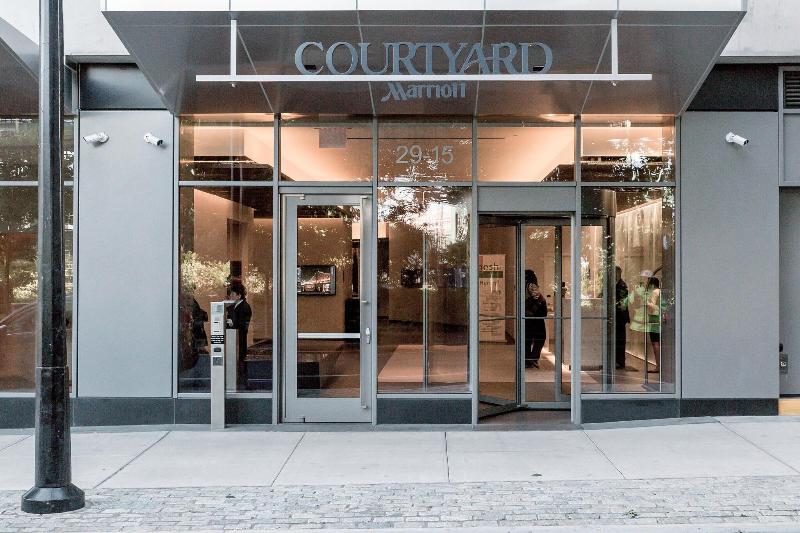 Courtyard Long Island City/New York Manhattan View - Genel
