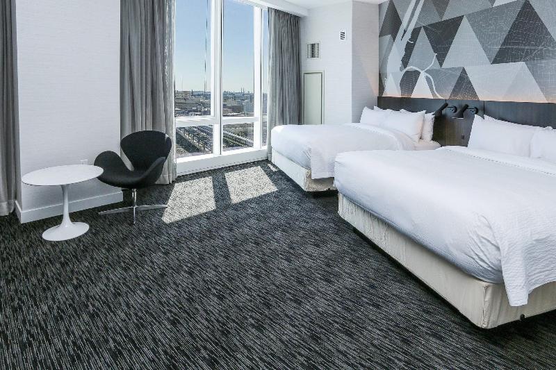 Courtyard Long Island City/New York Manhattan View - Oda