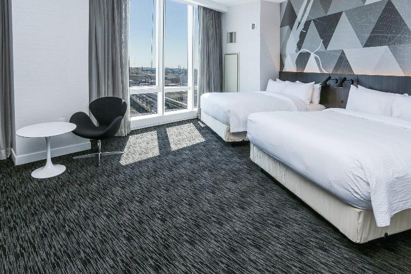 Courtyard Long Island City/New York Manhattan View - Oda