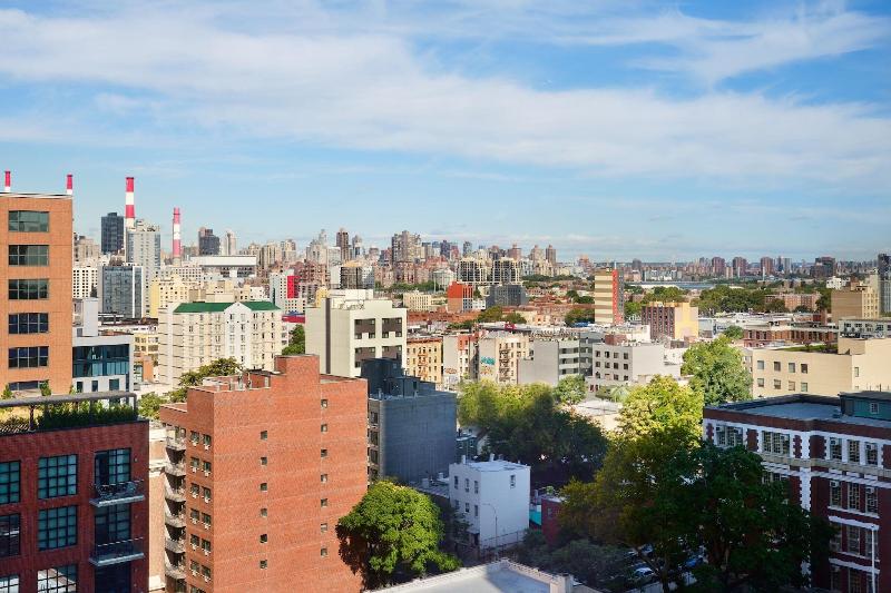 Courtyard Long Island City/New York Manhattan View - Oda