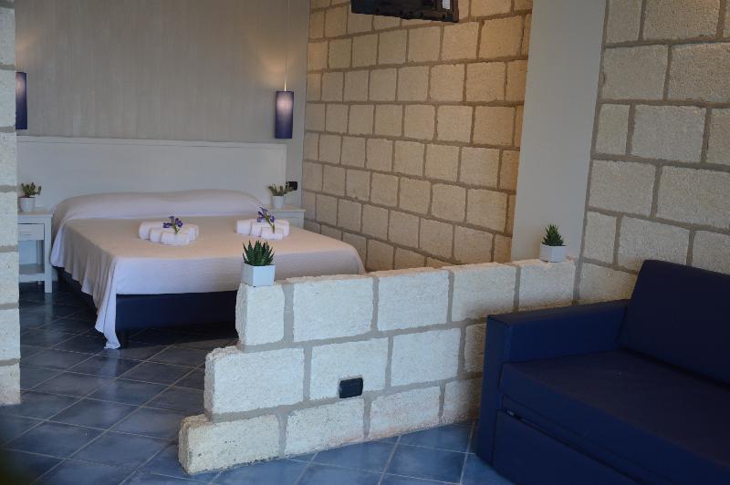 Caposperone Resort - Oda
