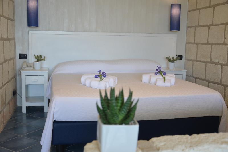 Caposperone Resort - Oda