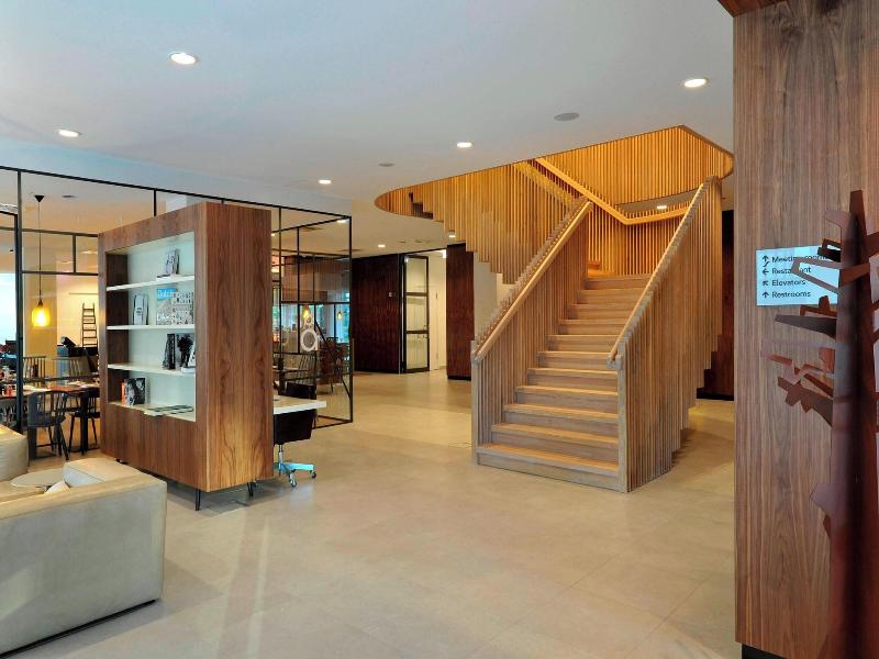 Courtyard by Marriott Amsterdam Arena - Lobi
