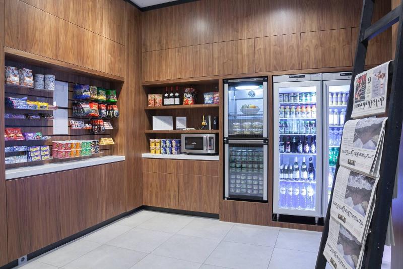 Courtyard by Marriott Amsterdam Arena - Genel