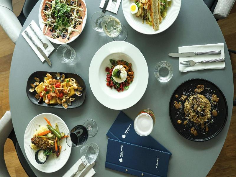 Courtyard by Marriott Amsterdam Arena - Restoran