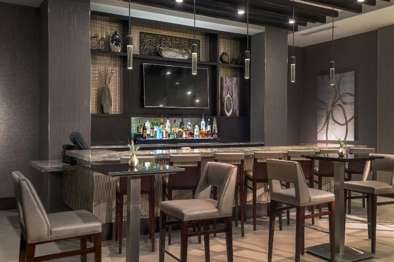 Courtyard by Marriott Edgewater NYC Area - Lobi