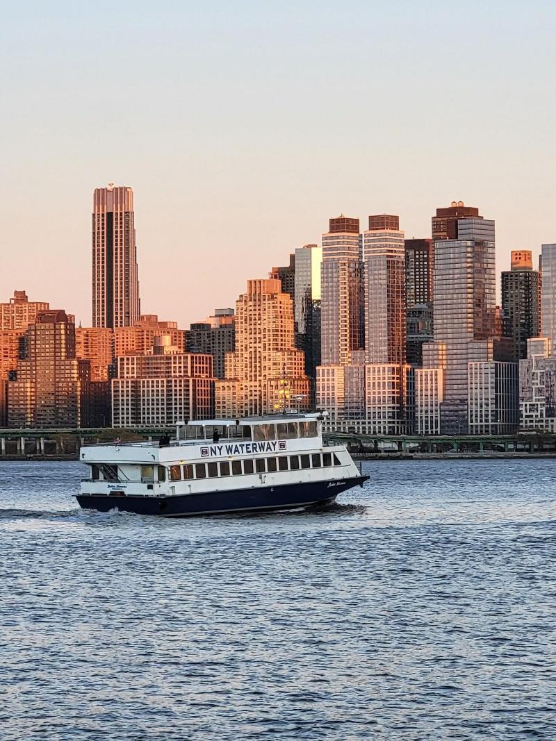 Courtyard by Marriott Edgewater NYC Area - Genel