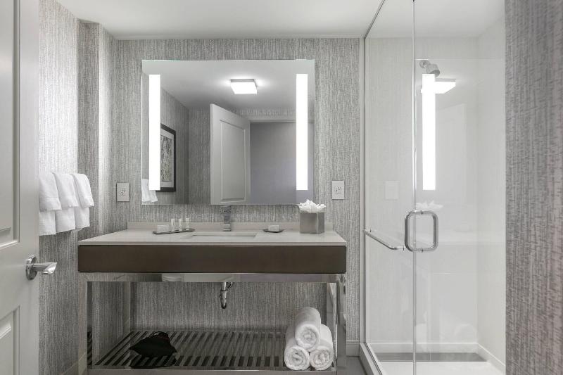 Courtyard by Marriott Edgewater NYC Area - Oda