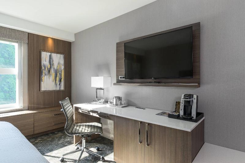 Courtyard by Marriott Edgewater NYC Area - Oda