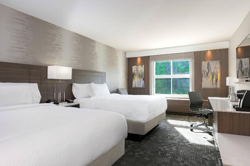 Courtyard by Marriott Edgewater NYC Area - Oda