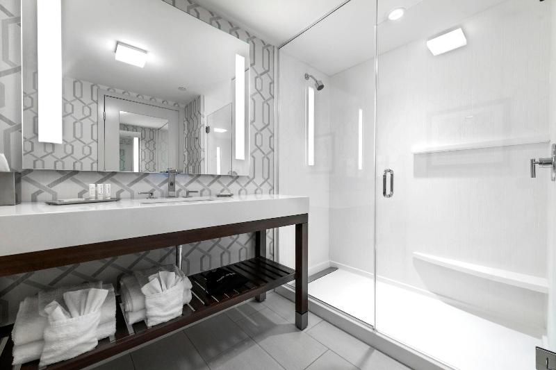 Courtyard by Marriott Edgewater NYC Area - Oda