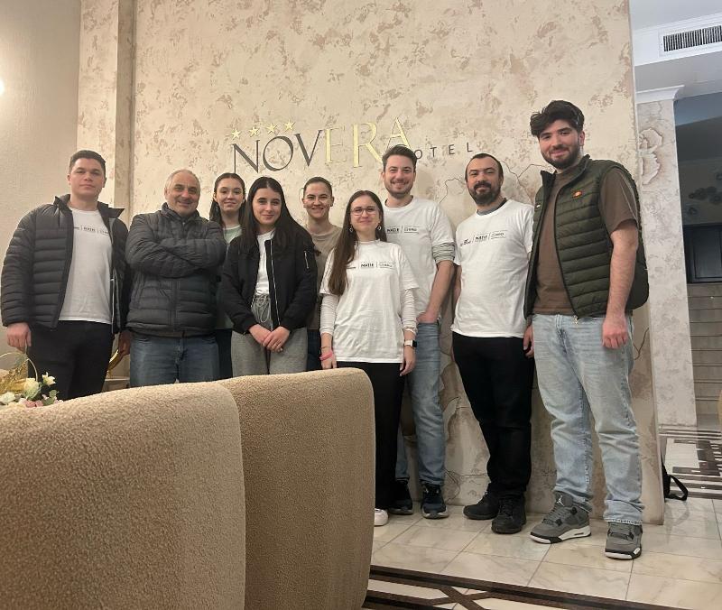 Hotel Novera - Lobi