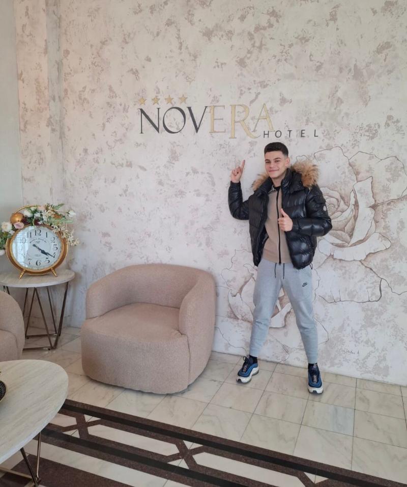 Hotel Novera - Lobi