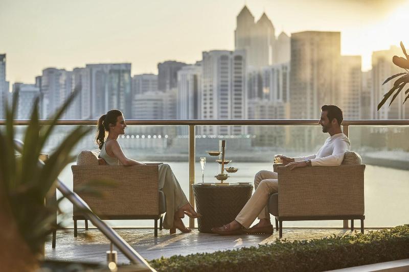 Four Seasons Hotel Abu Dhabi at Al Maryah Island - Bar