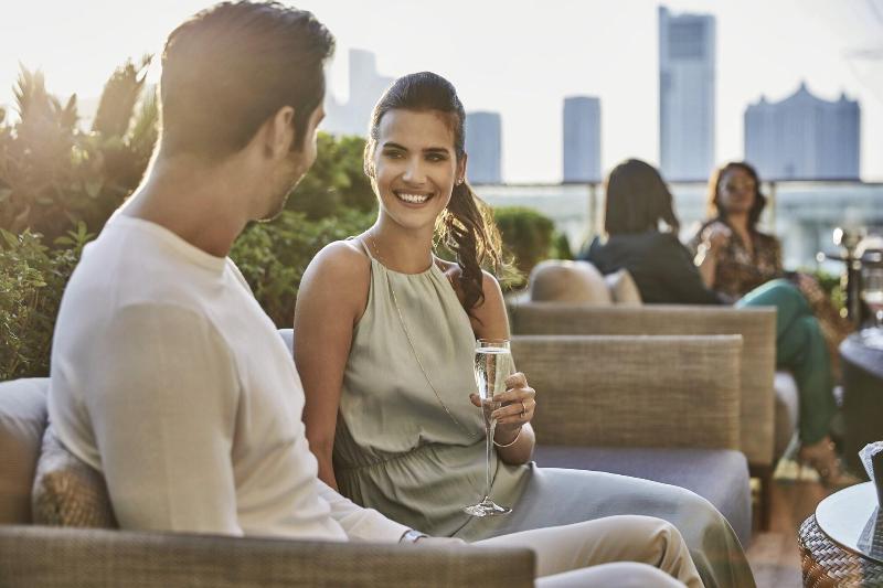 Four Seasons Hotel Abu Dhabi at Al Maryah Island - Bar