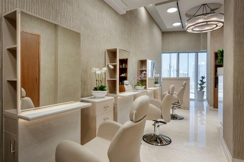 Four Seasons Hotel Abu Dhabi at Al Maryah Island - Aktivite