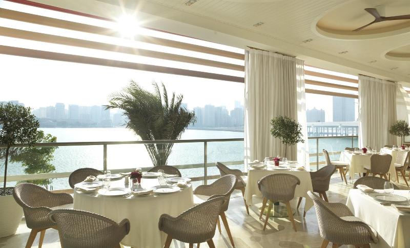 Four Seasons Hotel Abu Dhabi at Al Maryah Island - Restoran