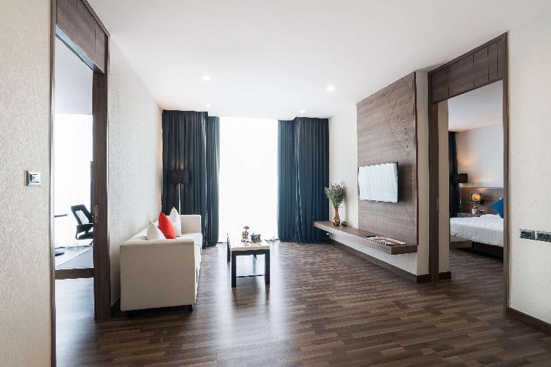 Best Western Plus Wanda Grand Hotel - Genel