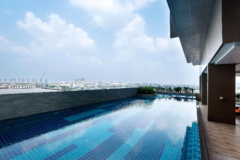 Best Western Plus Wanda Grand Hotel - Havuz