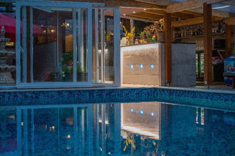 Aparthotel Plat - Bar