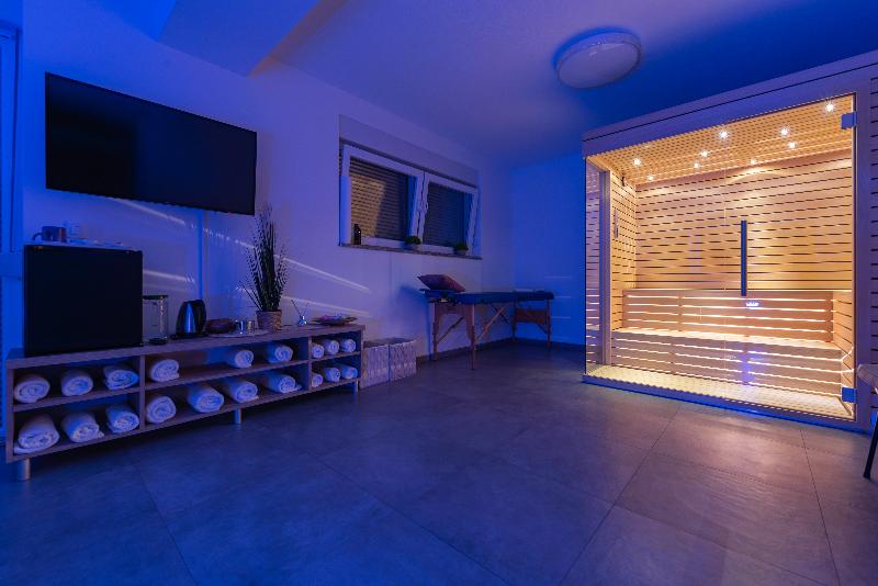 Aparthotel Plat - Genel