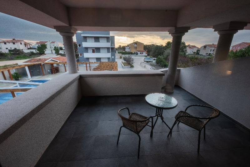 Aparthotel Plat - Oda
